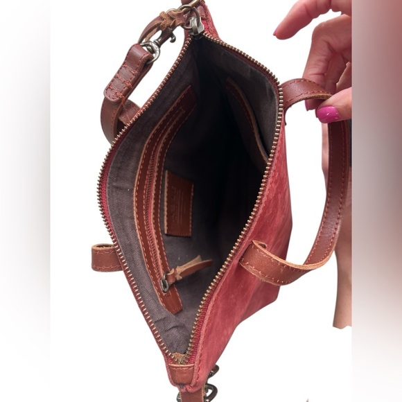 Able red leather minimalist slow fashion top zip tote crossbody purse bag - Picture 9 of 11